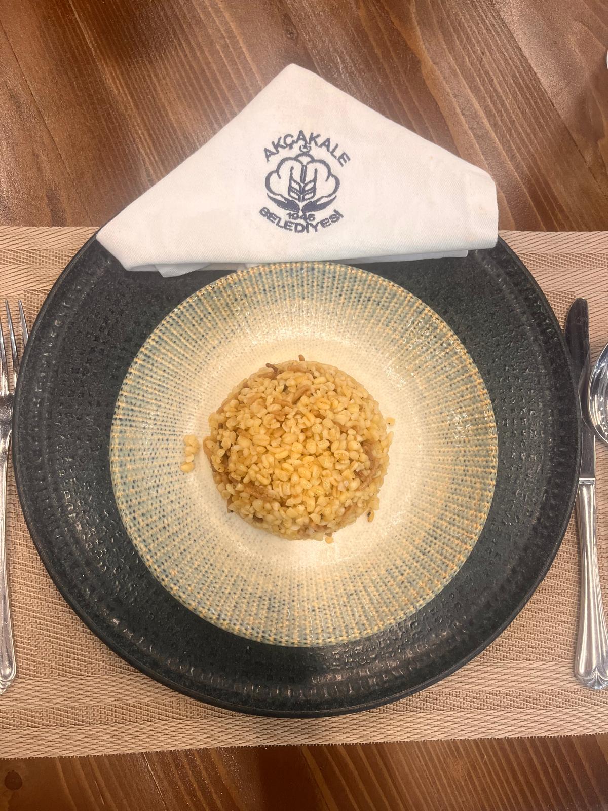 ŞEHRİYELİ BULGUR PİLAVI